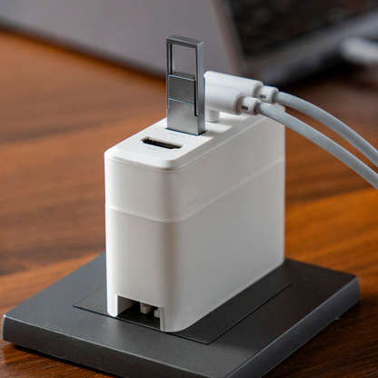 Hub + Charger (Pre-order: Ships Late March)
