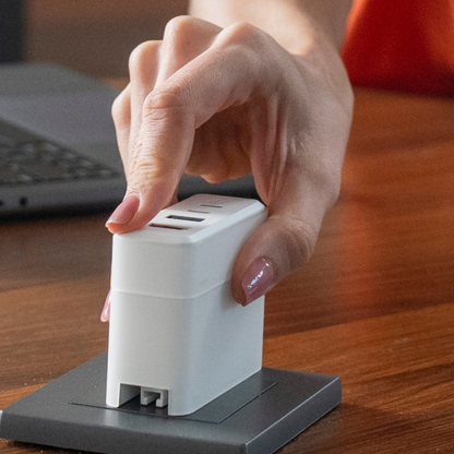 Hub + Charger (Pre-order: Ships Late March)