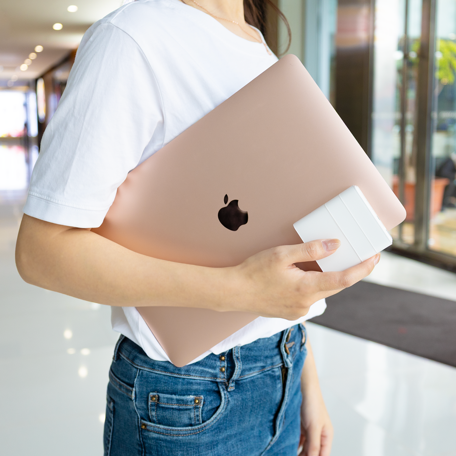 Bricbloc One (Pre-order: Ships Late March)